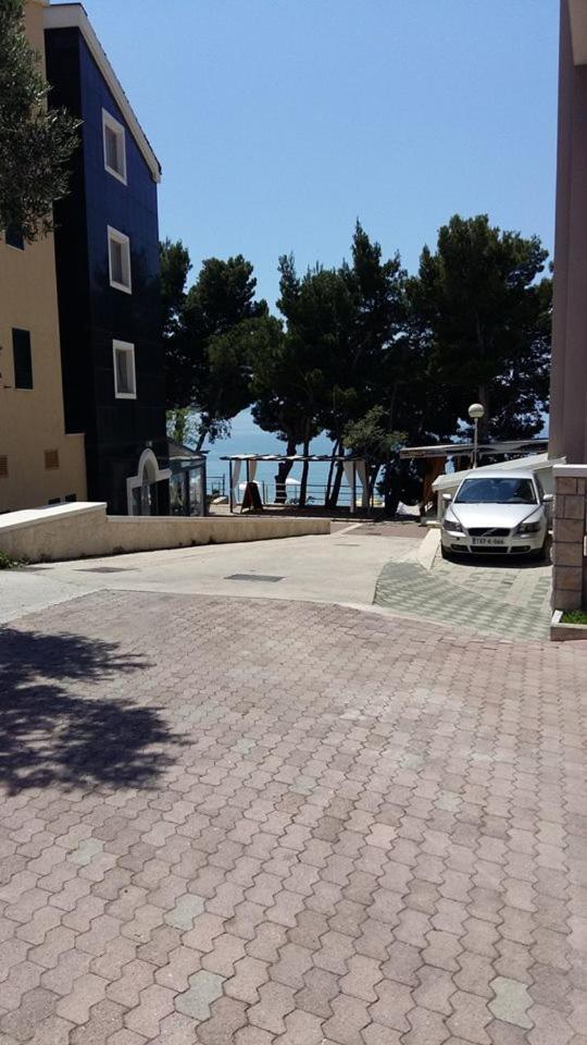 מאקרסקה Guesthouse Mario&Marina מראה חיצוני תמונה